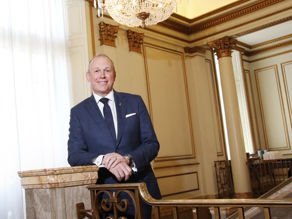 adam-laker-fairmont-hotel-vancouver-gm-rk